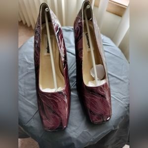 Classique Purple/Black Heels NWOT